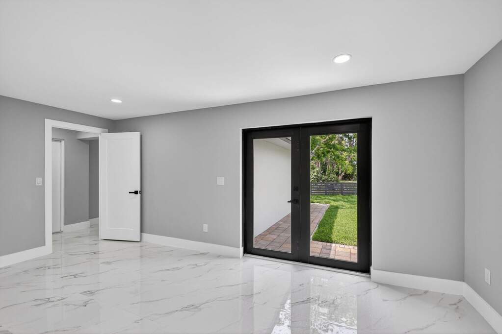 4 Bedroom Single Family Home/House's Image 25