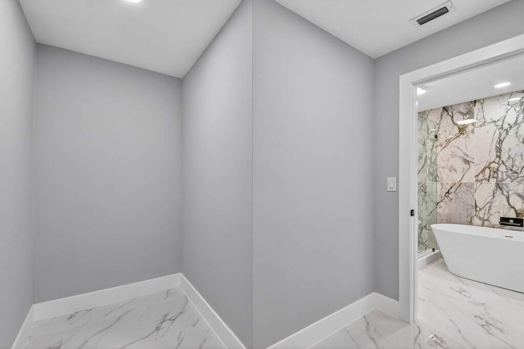 4 Bedroom Single Family Home/House's Image 32