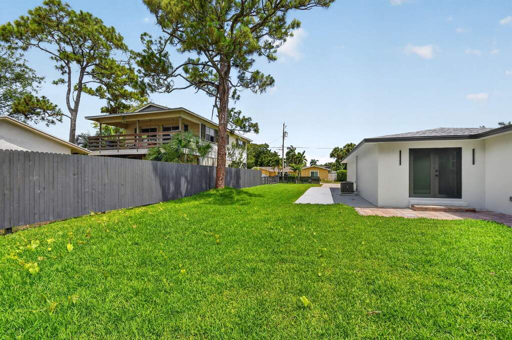 4 Bedroom Single Family Home/House's Image 63