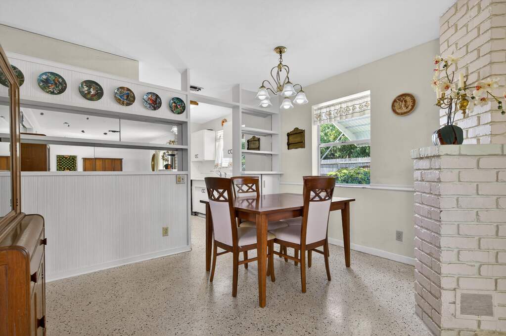 3 Bedroom Single Family Home/House's Image 11