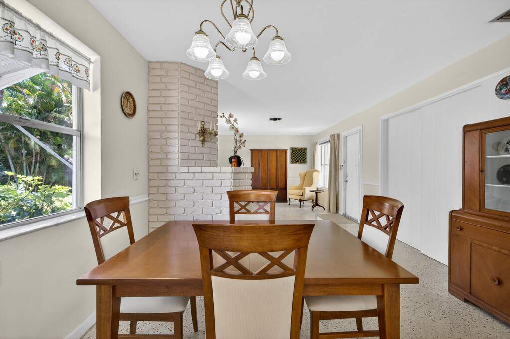 3 Bedroom Single Family Home/House's Image 12