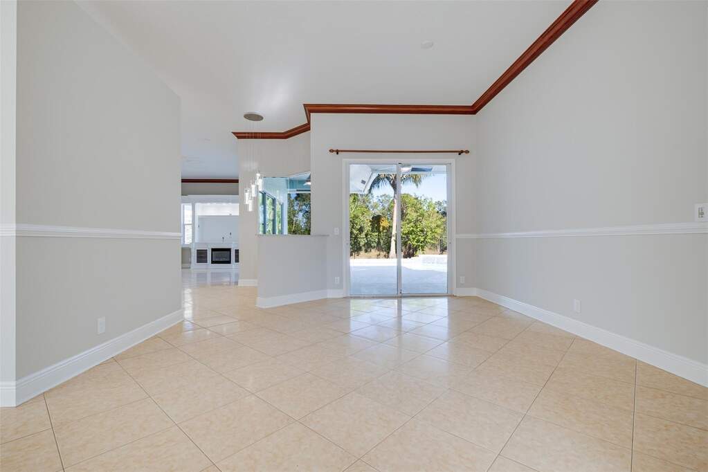 4 Bedroom Single Family Home/House's Image 11