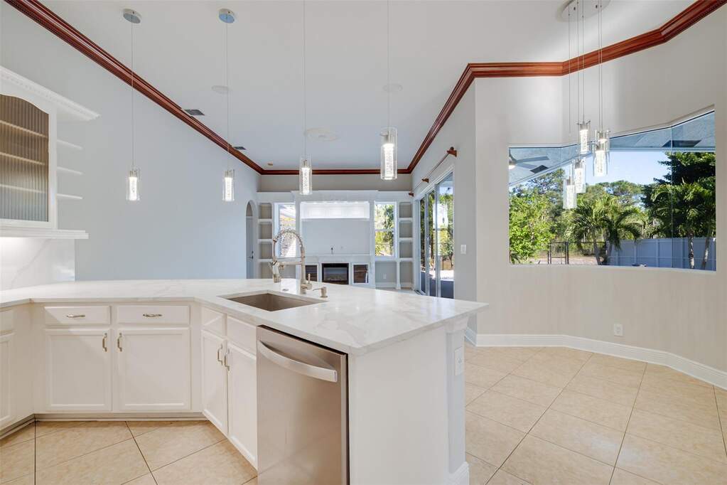 4 Bedroom Single Family Home/House's Image 29