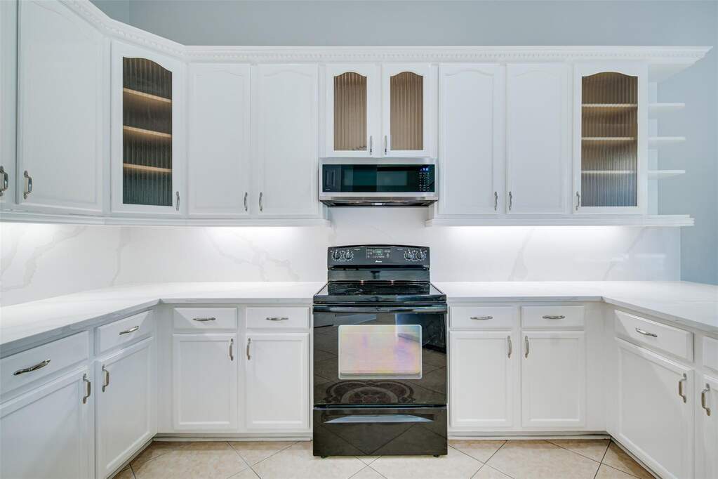 4 Bedroom Single Family Home/House's Image 30