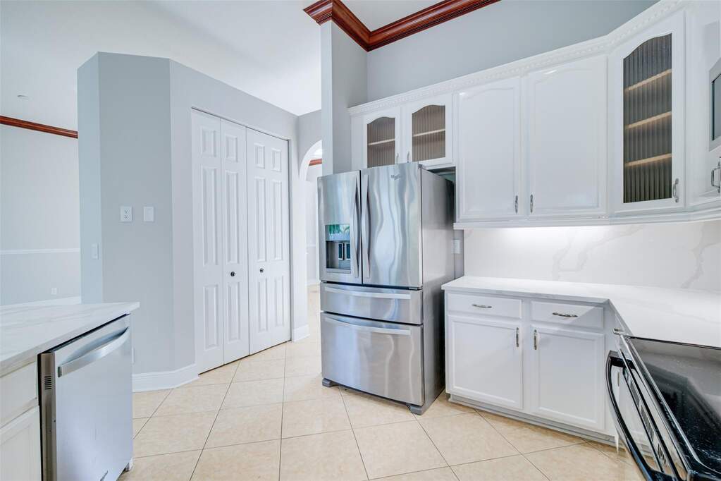 4 Bedroom Single Family Home/House's Image 31