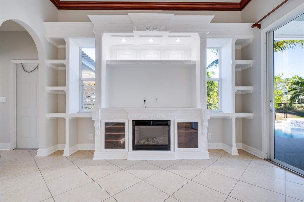 4 Bedroom Single Family Home/House's Image 35