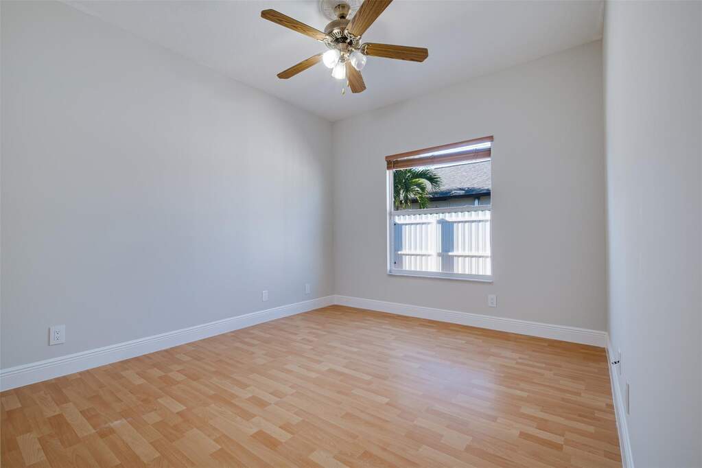 4 Bedroom Single Family Home/House's Image 37