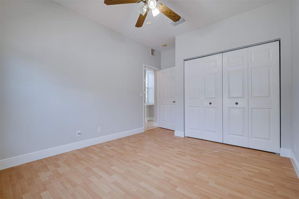4 Bedroom Single Family Home/House's Image 38