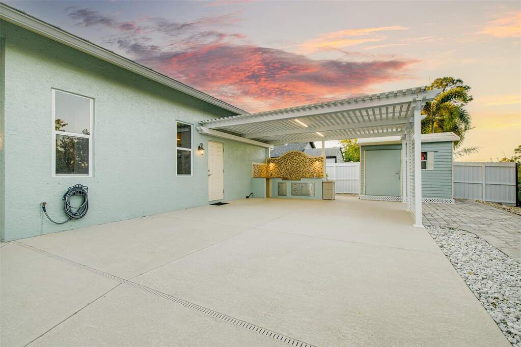 4 Bedroom Single Family Home/House's Image 54