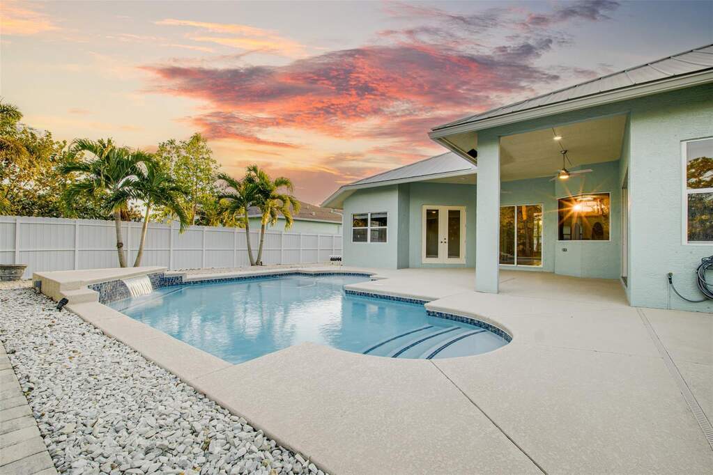 4 Bedroom Single Family Home/House's Image 59