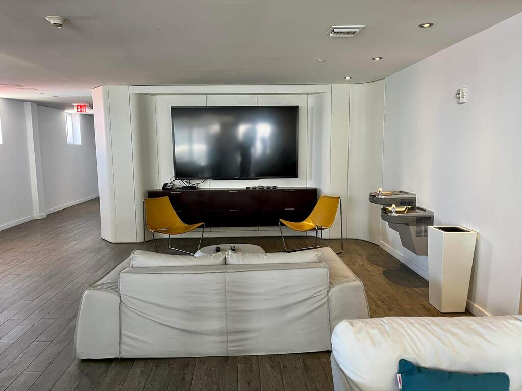 2 Bedroom Apartment/Flat's Image 37