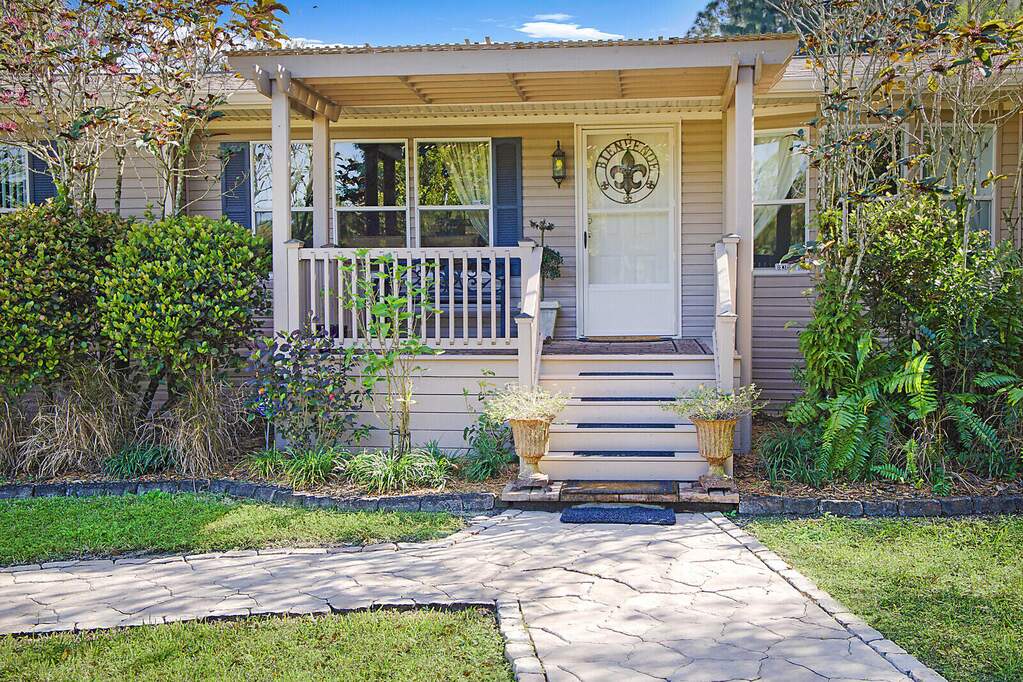 3/2 well maintained home