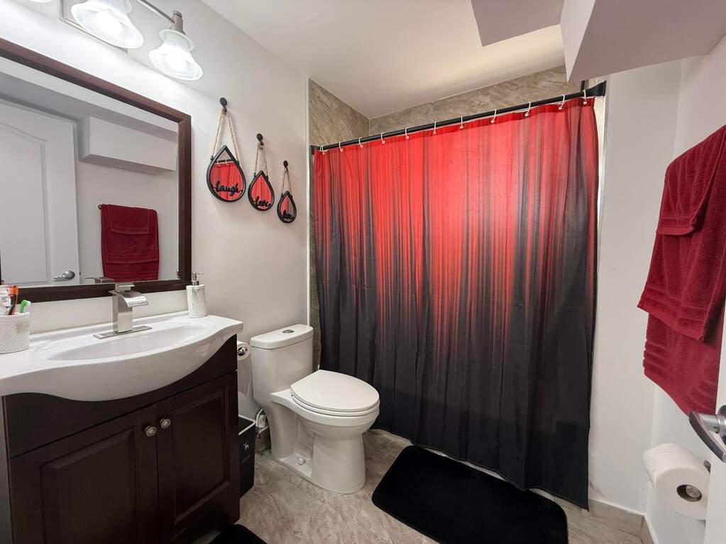3 Bedroom Single Family Home/House's Image 16