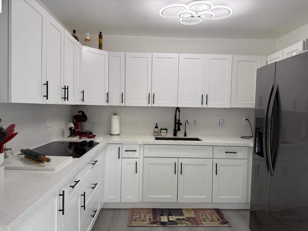 3 Bedroom Single Family Home/House's Image 6