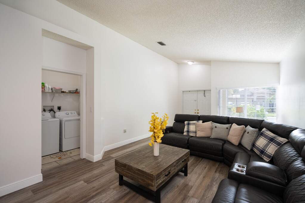 4 Bedroom Single Family Home/House's Image 9