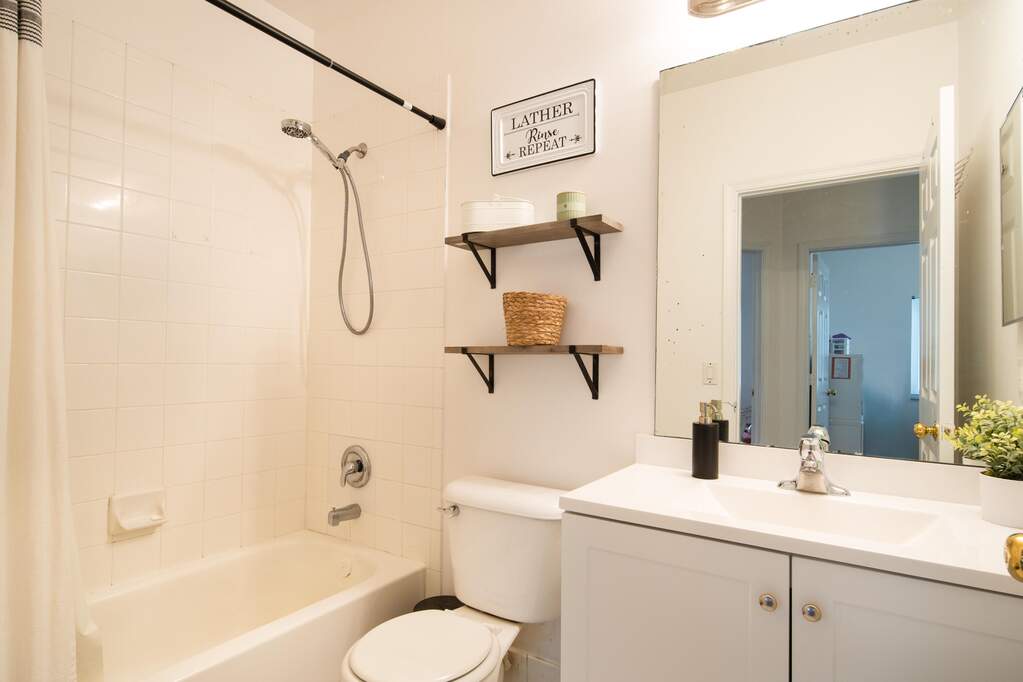 4 Bedroom Single Family Home/House's Image 27