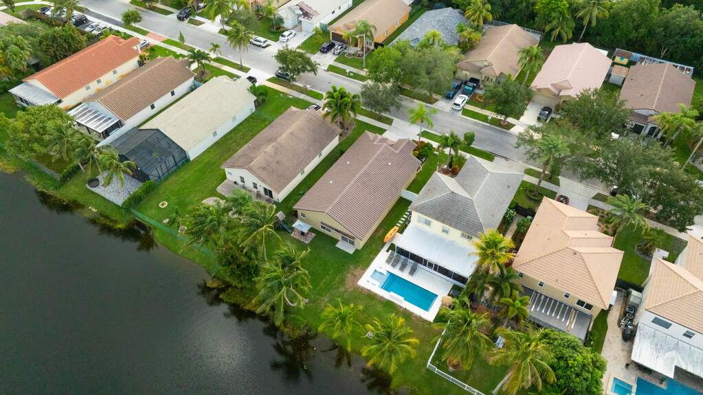 4 Bedroom Single Family Home/House's Image 35