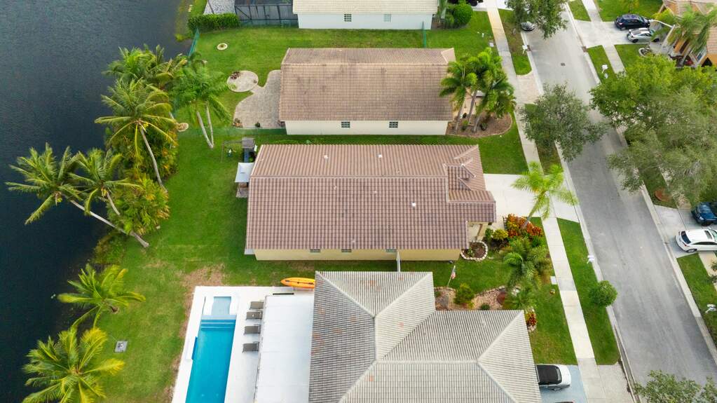 4 Bedroom Single Family Home/House's Image 37