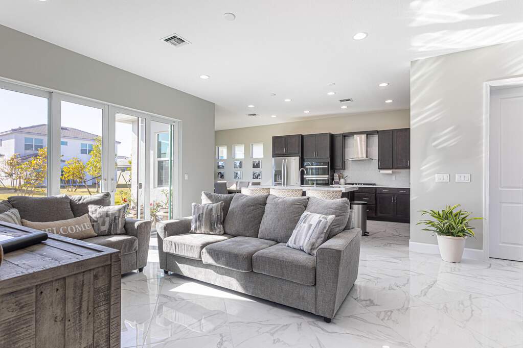 4 Bedroom Single Family Home/House's Image 6