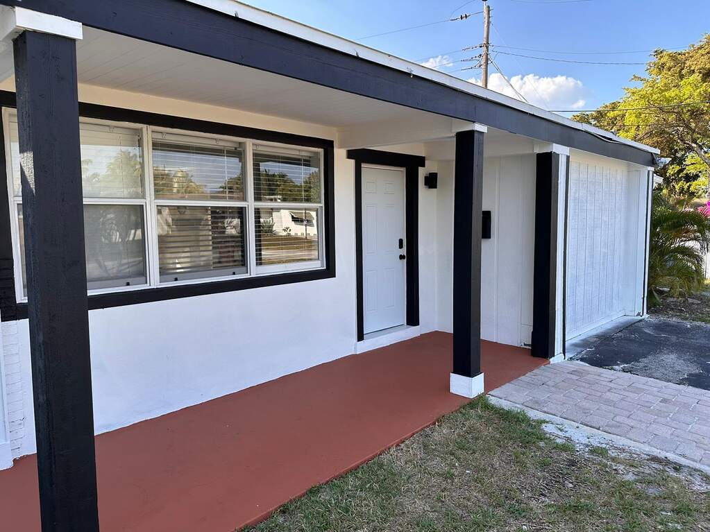 4 Bedroom Single Family Home/House's Image 8