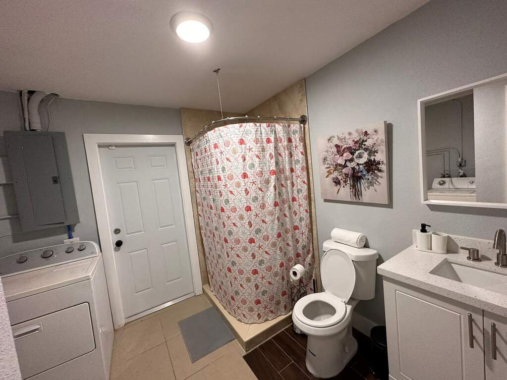4 Bedroom Single Family Home/House's Image 24