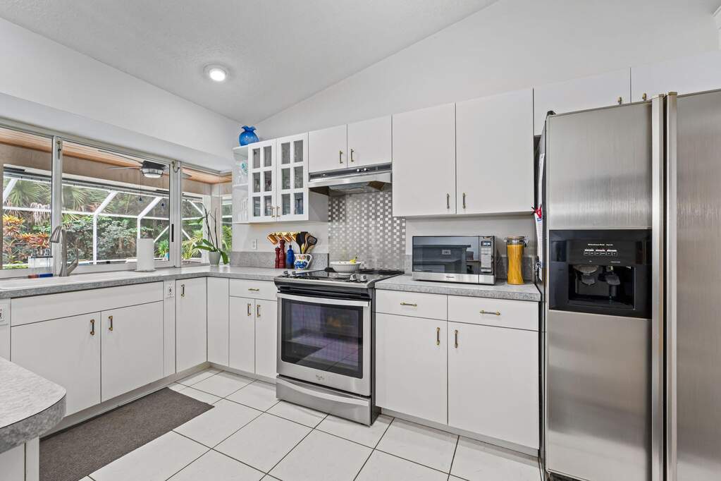 3 Bedroom Single Family Home/House's Image 12