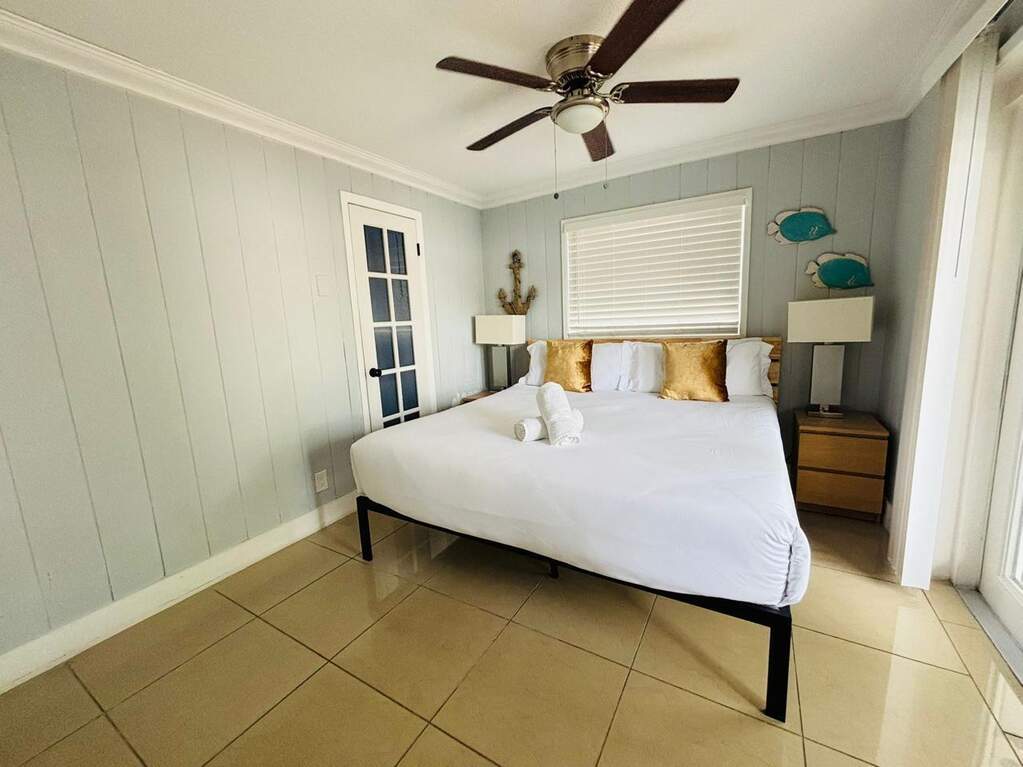4 Bedroom Single Family Home/House's Image 8