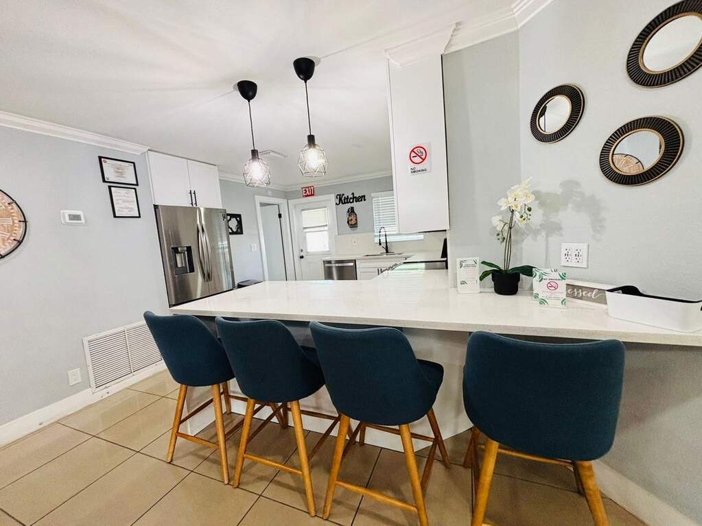 4 Bedroom Single Family Home/House's Image 17