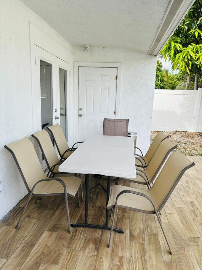 4 Bedroom Single Family Home/House's Image 27