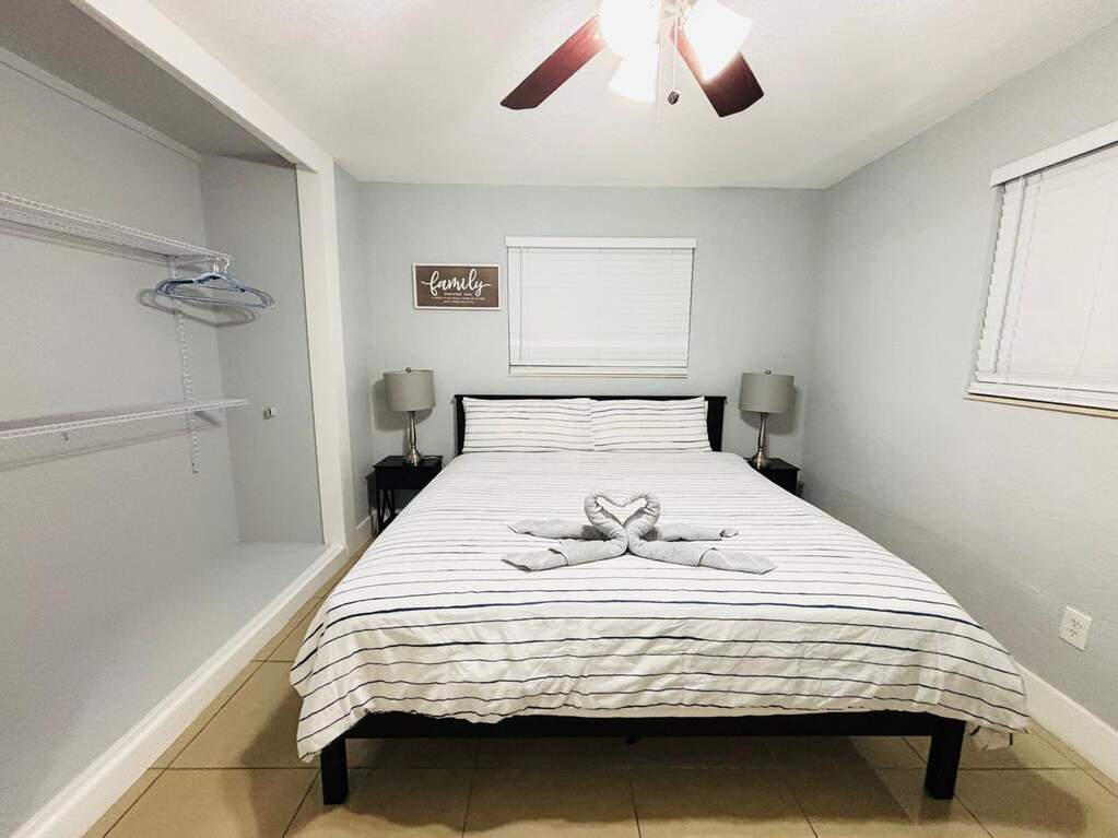 4 Bedroom Single Family Home/House's Image 5