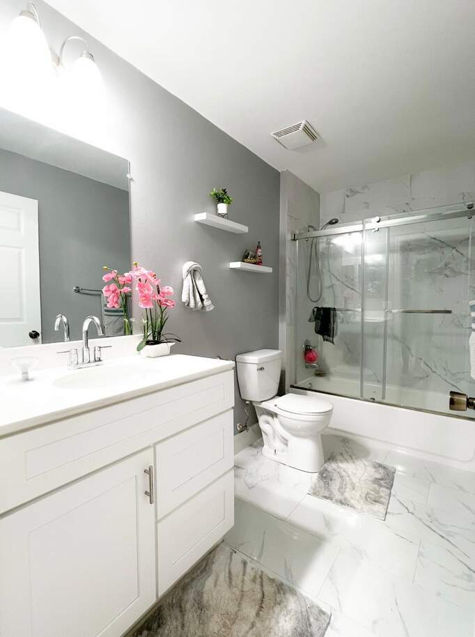 4 Bedroom Single Family Home/House's Image 7