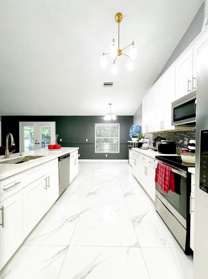 4 Bedroom Single Family Home/House's Image 15