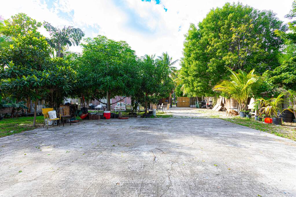 4 Bedroom Single Family Home/House's Image 28