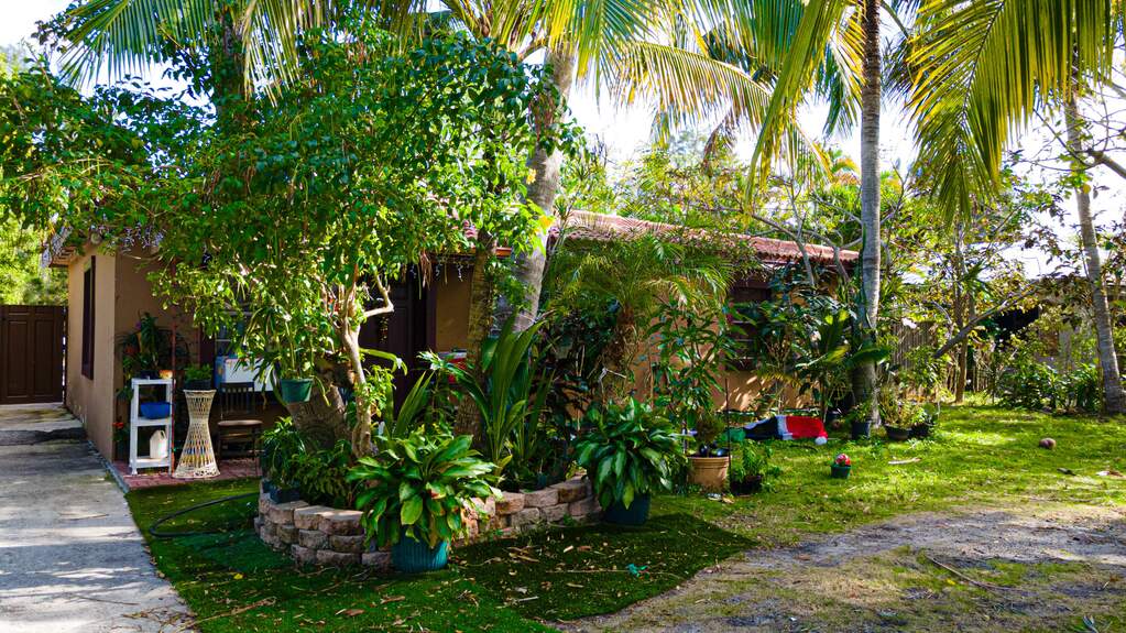 4 Bedroom Single Family Home/House's Image 5