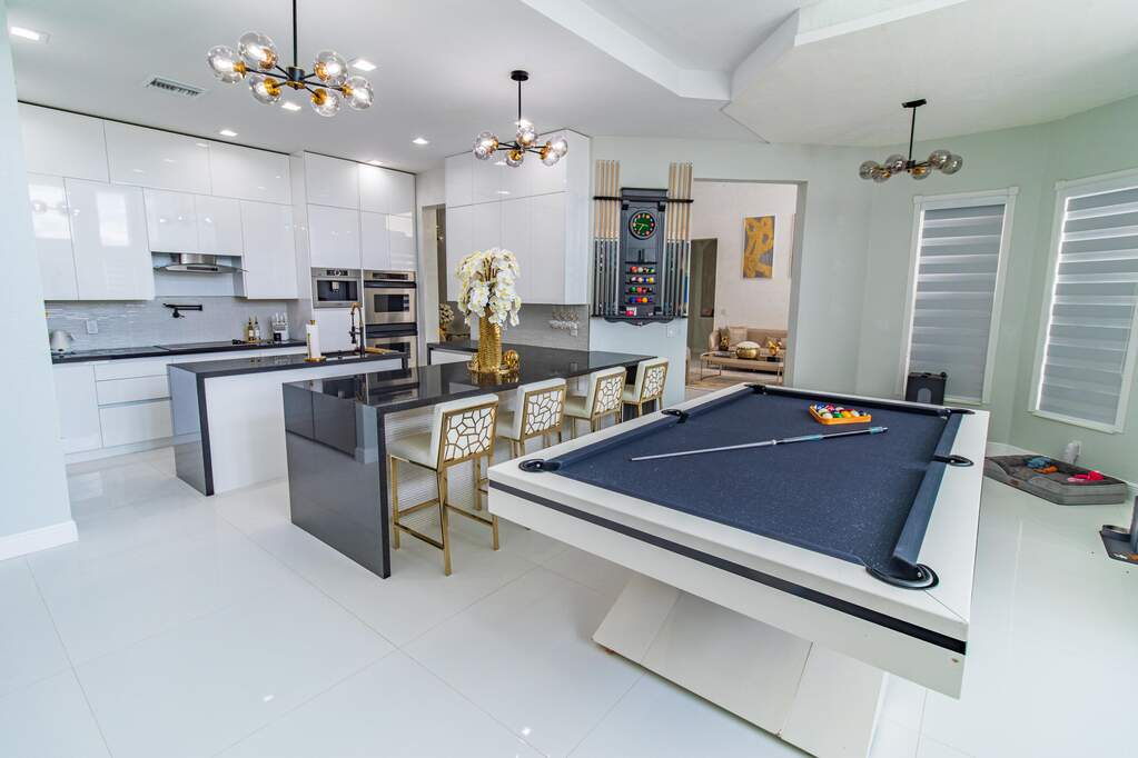 5 Bedroom Single Family Home/House's Image 35