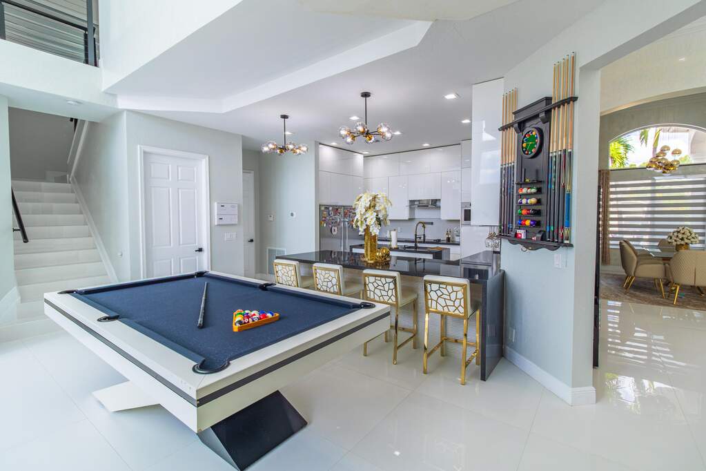 5 Bedroom Single Family Home/House's Image 36