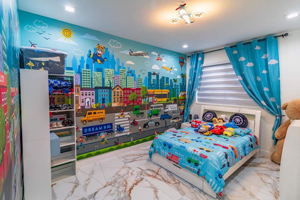 5 Bedroom Single Family Home/House's Image 64