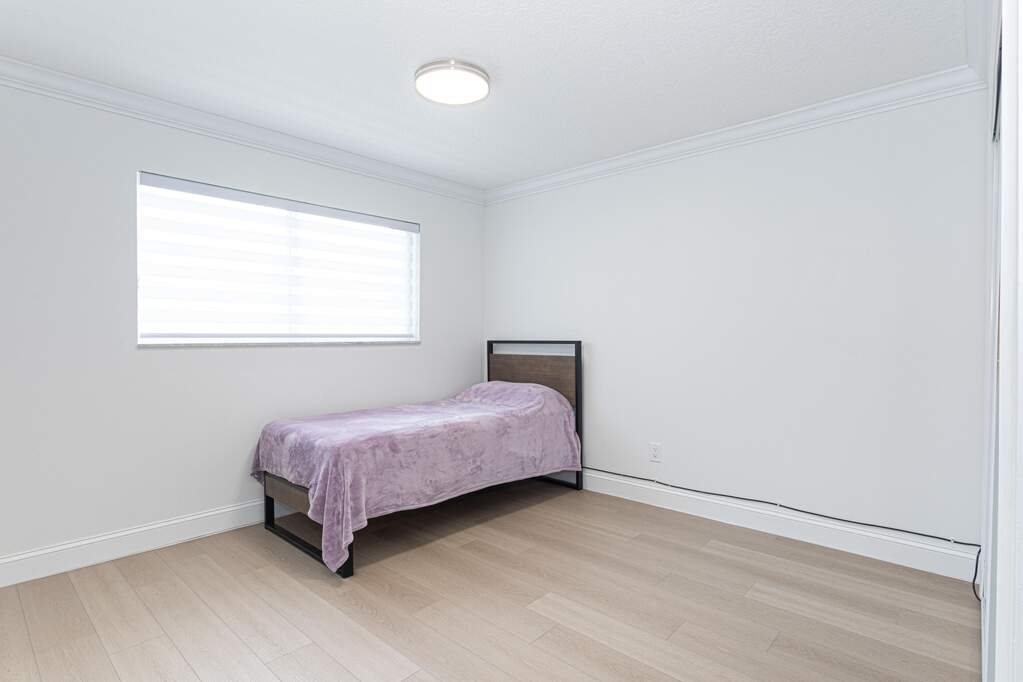 3 Bedroom Single Family Home/House's Image 27