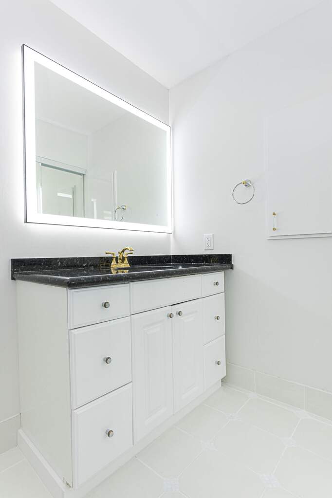 3 Bedroom Single Family Home/House's Image 35