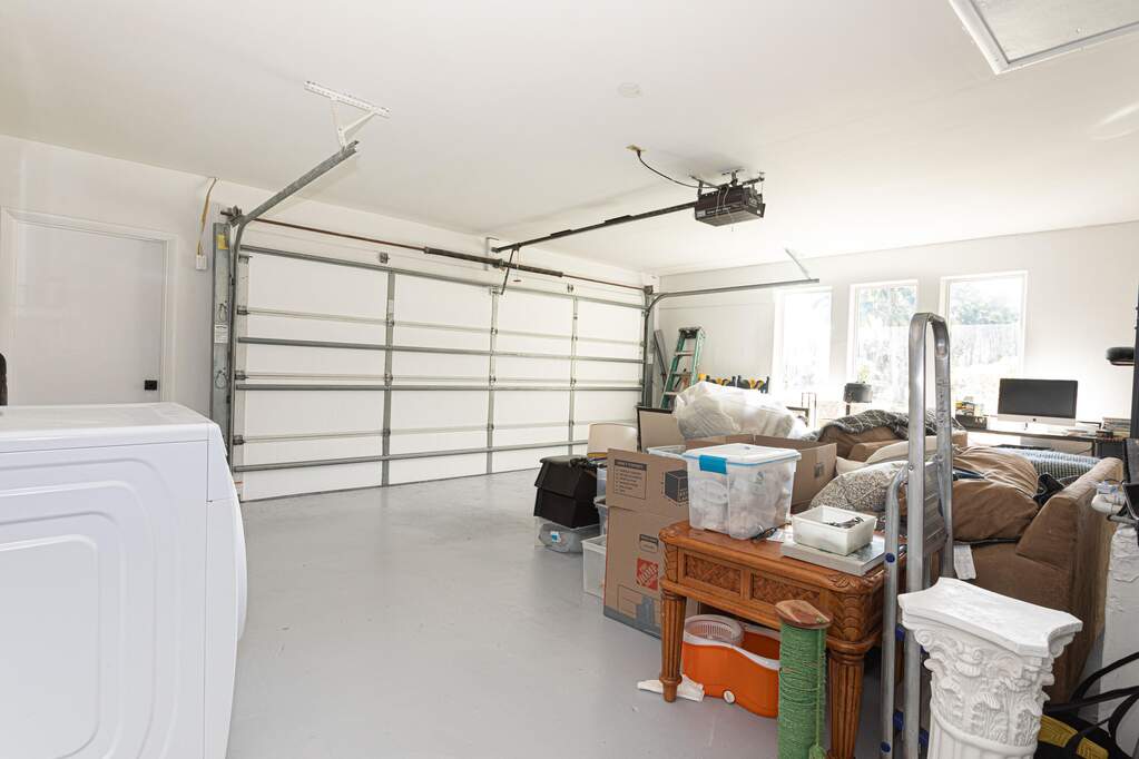 3 Bedroom Single Family Home/House's Image 38
