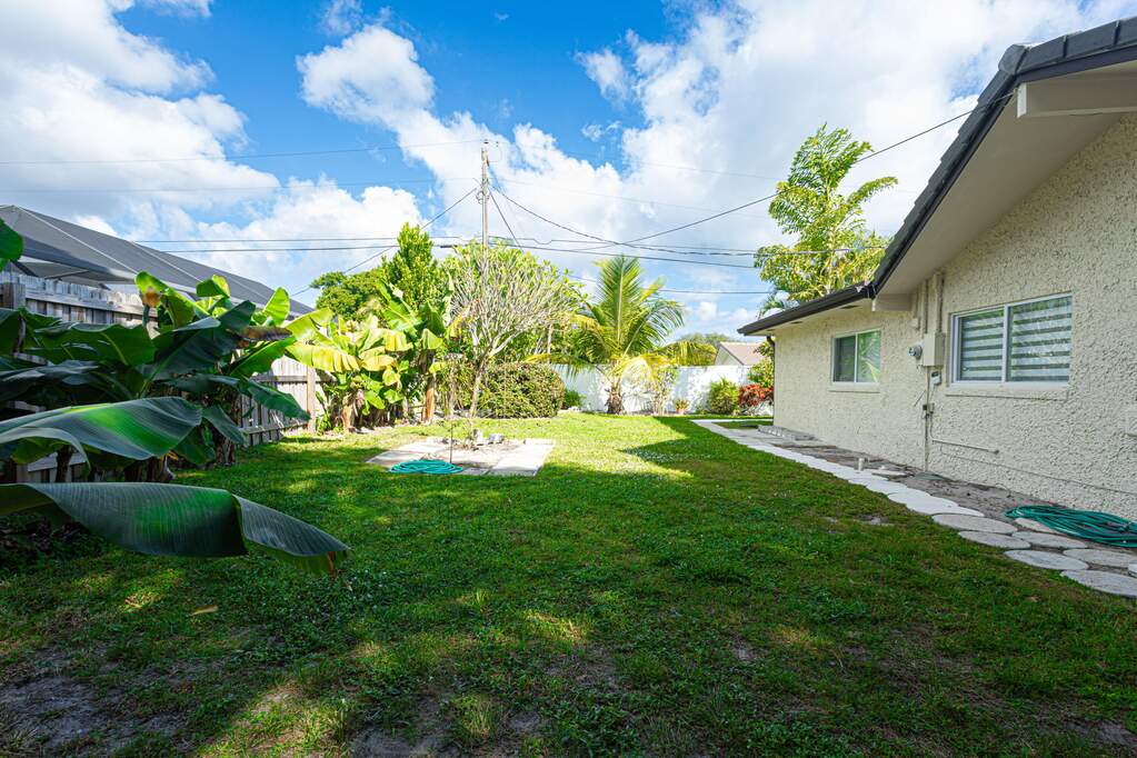 3 Bedroom Single Family Home/House's Image 42