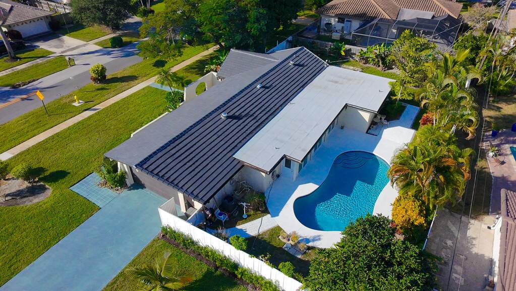 3 Bedroom Single Family Home/House's Image 43