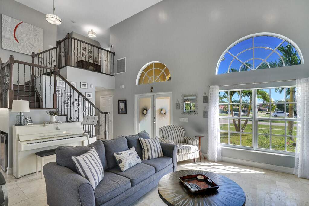 4 Bedroom Single Family Home/House's Image 7