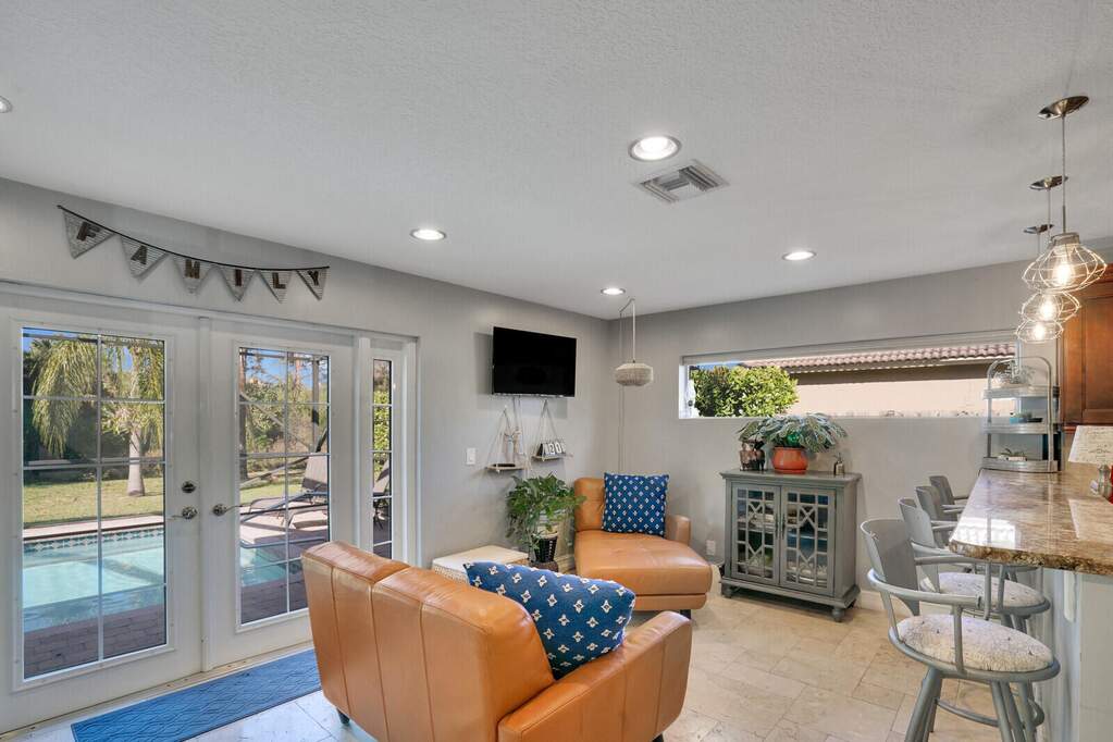 4 Bedroom Single Family Home/House's Image 14