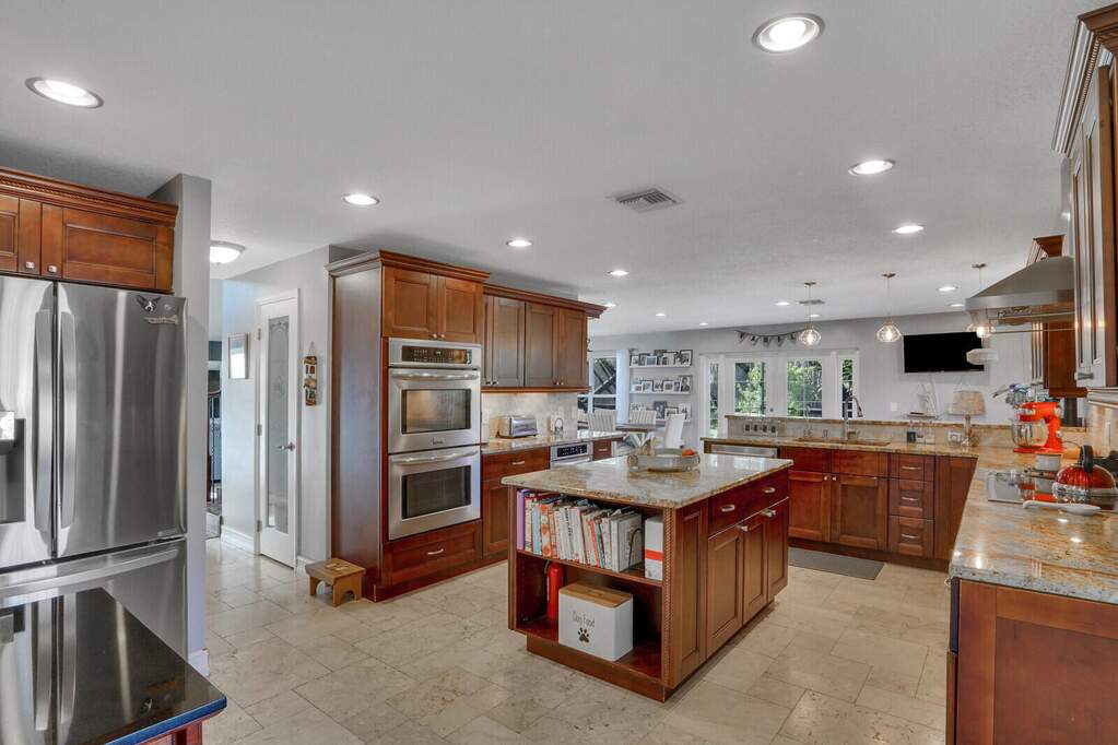 4 Bedroom Single Family Home/House's Image 20