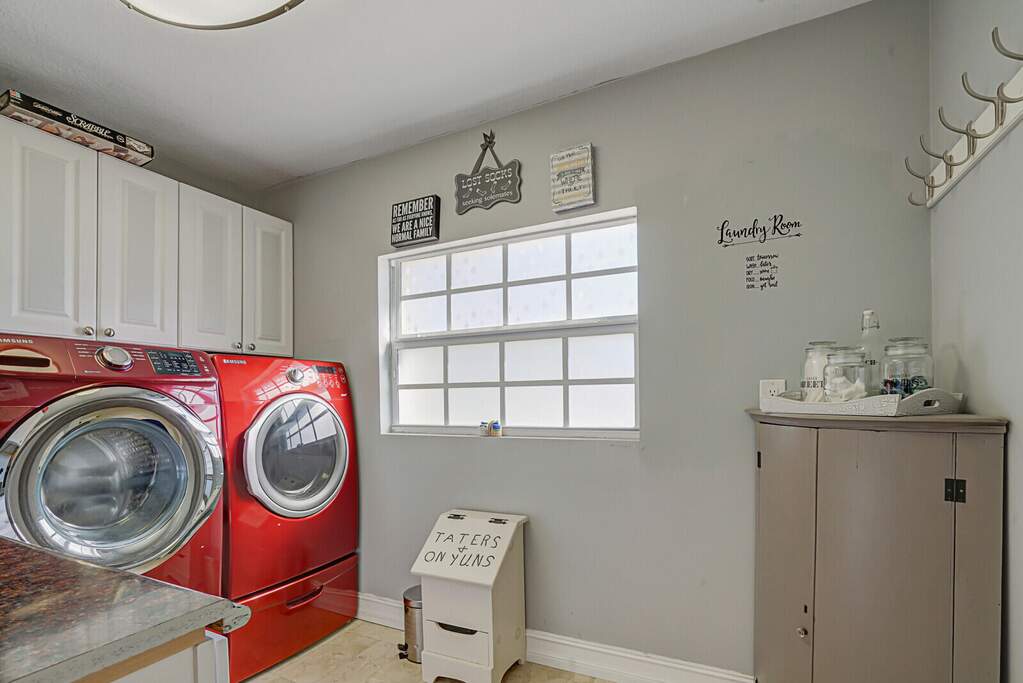 4 Bedroom Single Family Home/House's Image 22