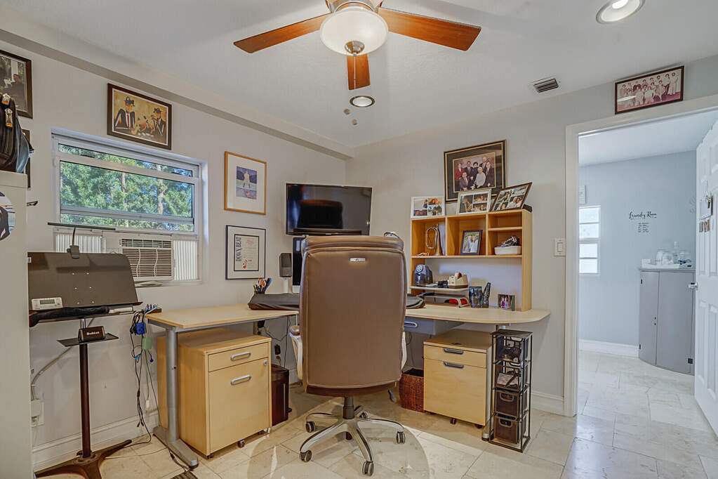 4 Bedroom Single Family Home/House's Image 24