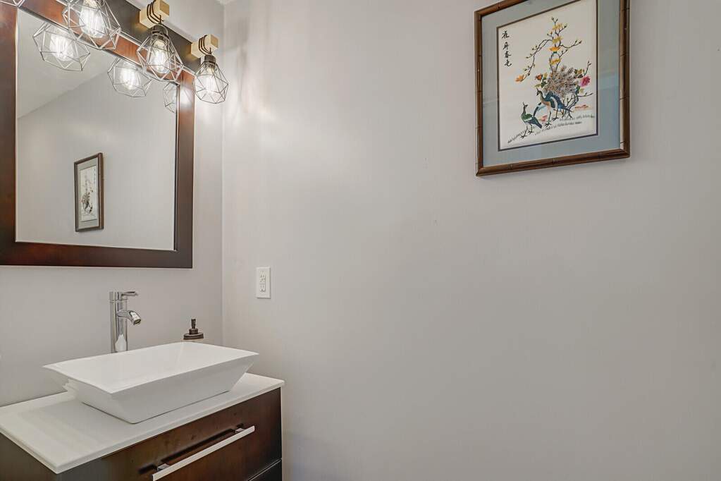 4 Bedroom Single Family Home/House's Image 25