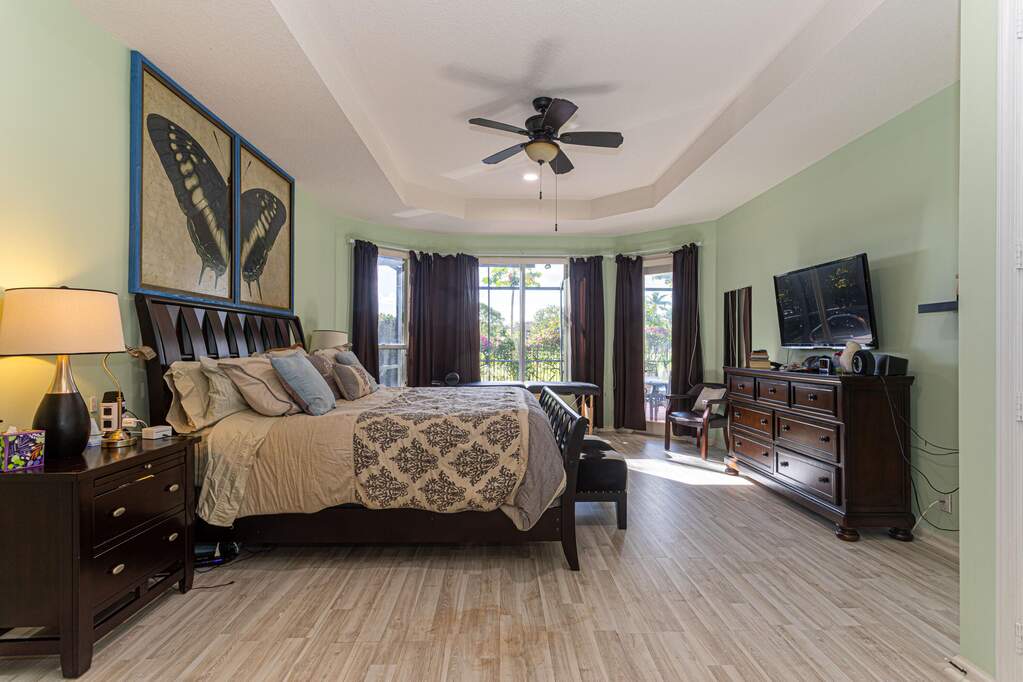 5 Bedroom Single Family Home/House's Image 18
