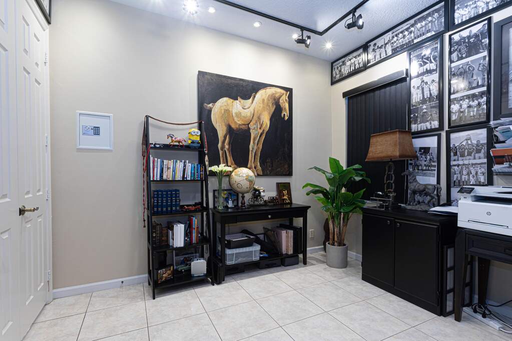 5 Bedroom Single Family Home/House's Image 25